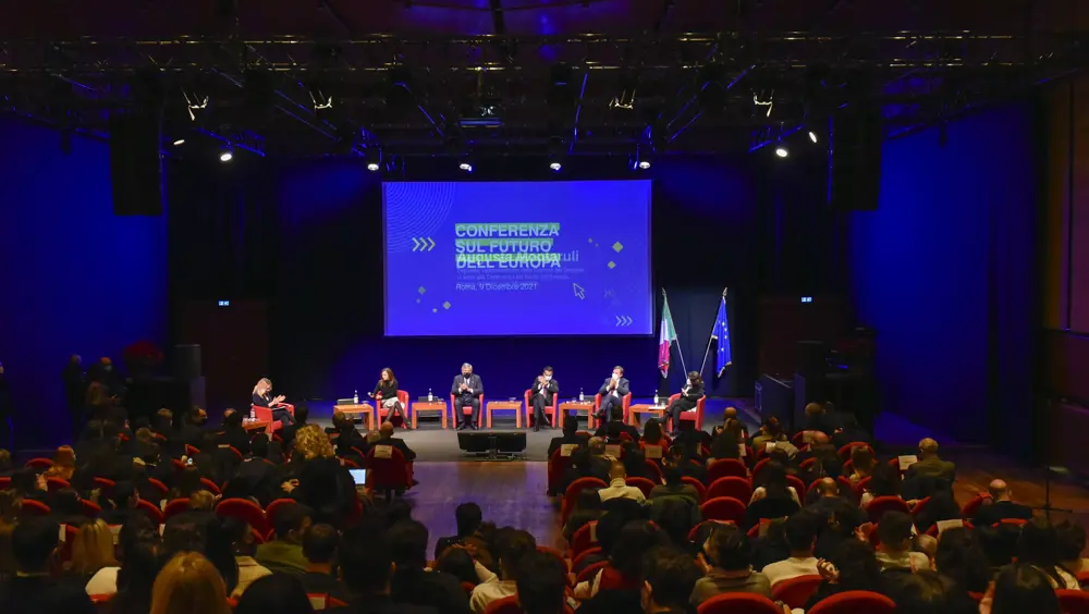 Conferenza sul futuro dell'Europa: clima, stato di diritto, cultura e istruzione al centro delle domande degli studenti nell'evento del 9 dicembre