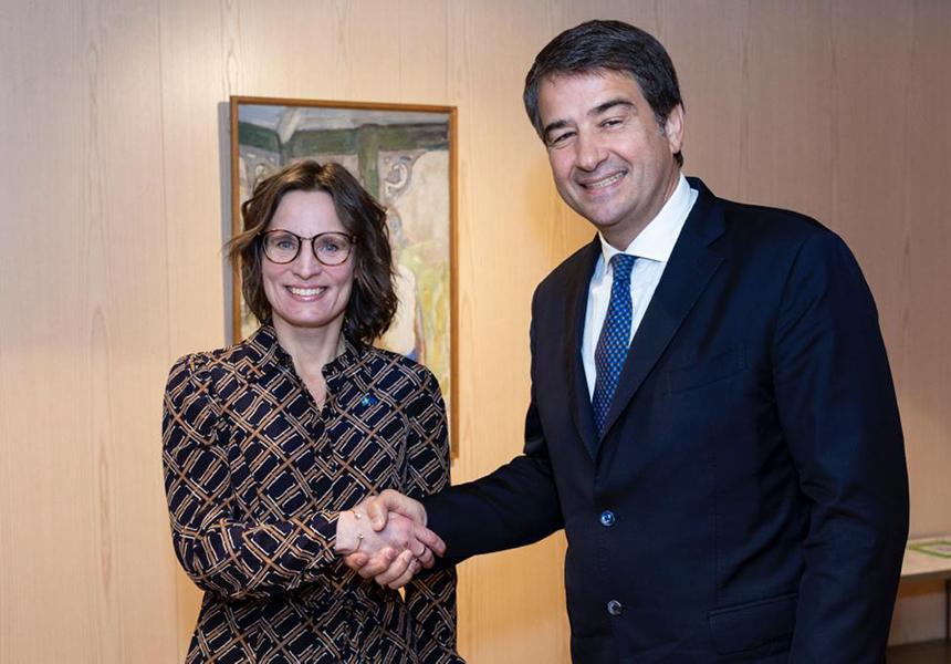 Il Ministro Fitto incontra il Ministro svedese per gli Affari europei, Jessika Roswall